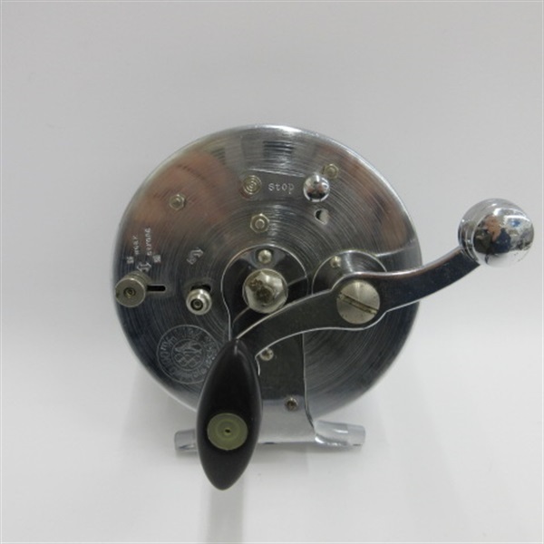 片軸リールシルバー